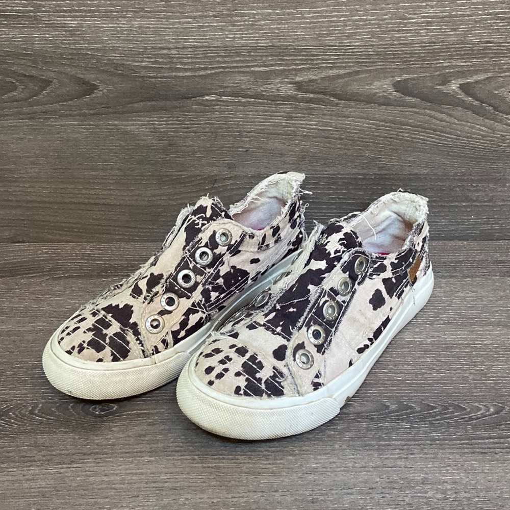 Blowfish Malibu Girls Shoes Size 13.5 Lightweight Slip On canvas Play Sneakers